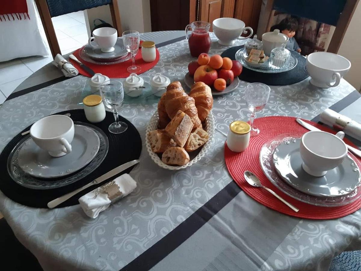 " Le Cher Passant " Savonnieres Bagian luar foto